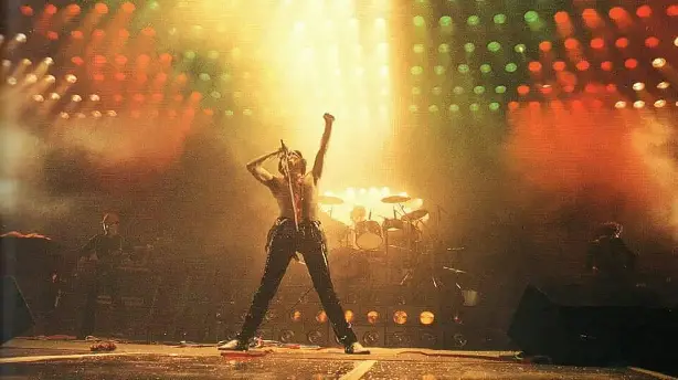 Queen: Live in Tokyo Screenshot