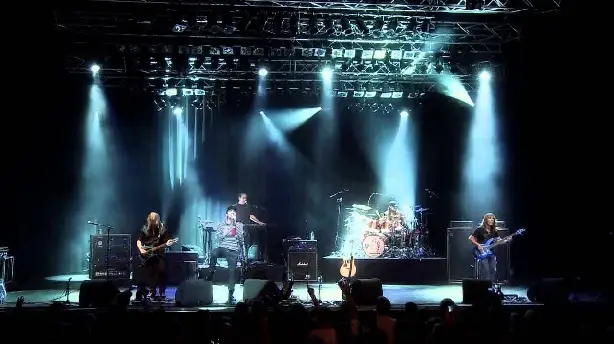 Flying Colors: Live in Europe Screenshot