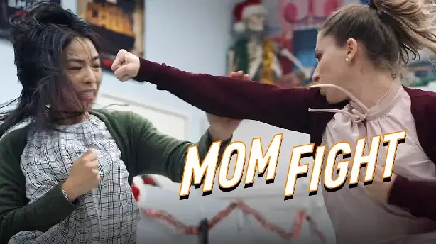 Mom Fight Screenshot