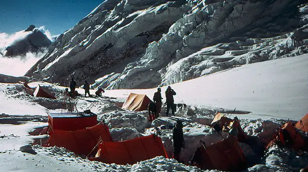 Surrender To Everest Screenshot