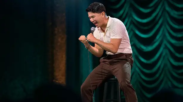 Ronny Chieng: Love to Hate It Screenshot