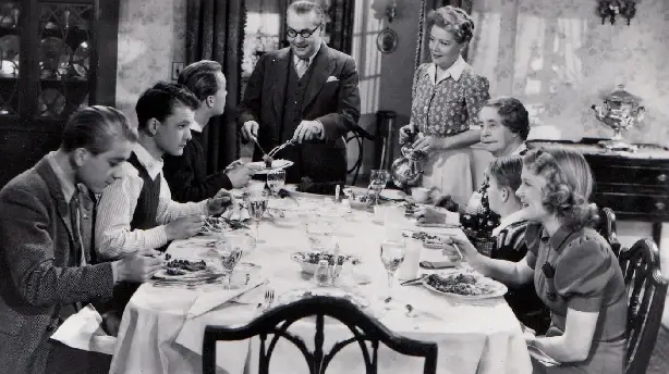 The Jones Family in Hollywood Screenshot